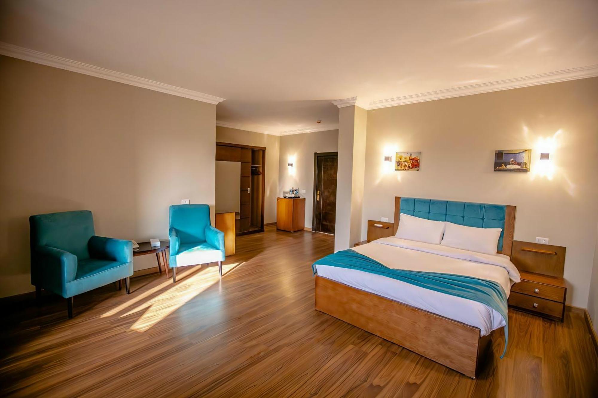 Pyramids Oasis Hotel Kafret el-Gabal Extérieur photo