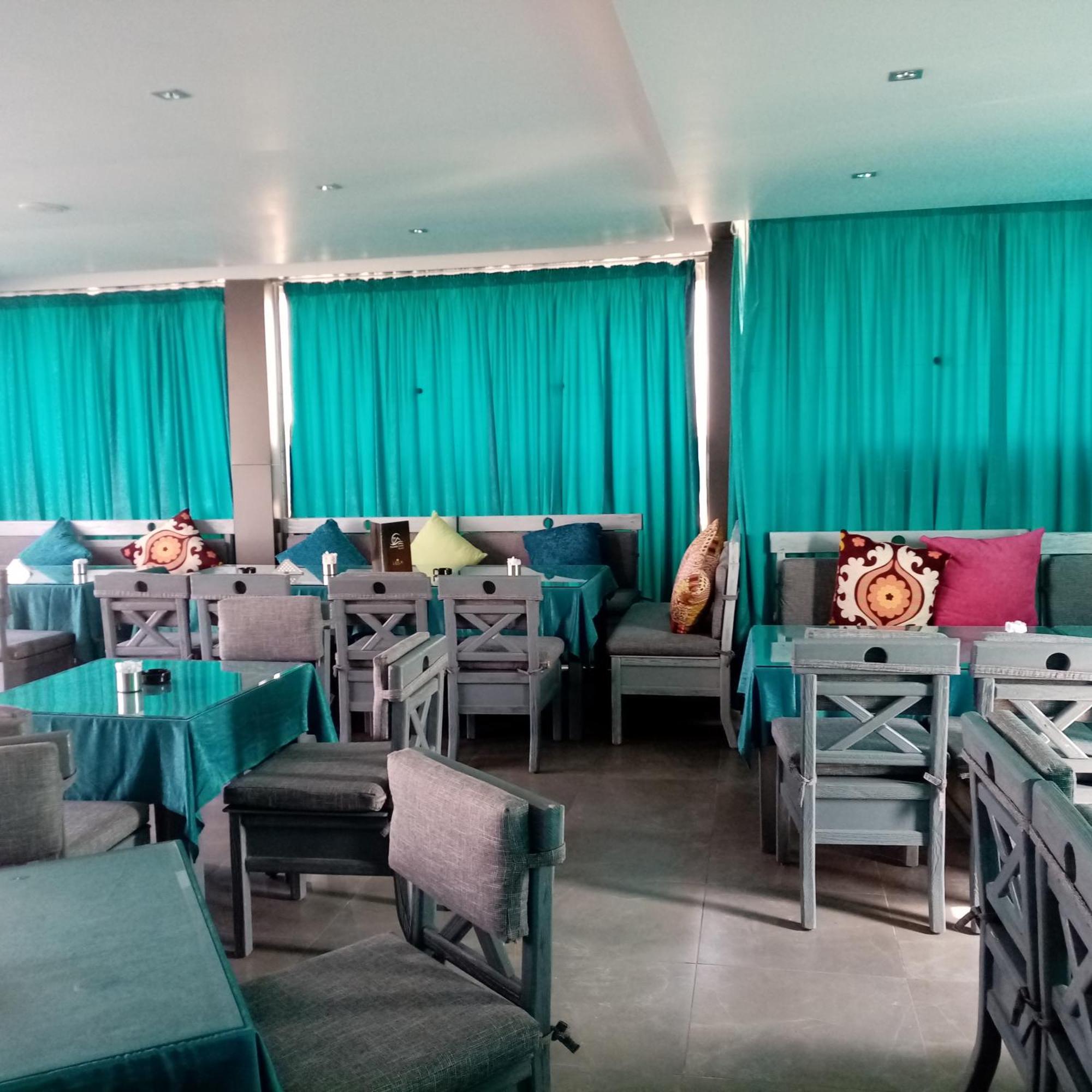 Pyramids Oasis Hotel Kafret el-Gabal Extérieur photo